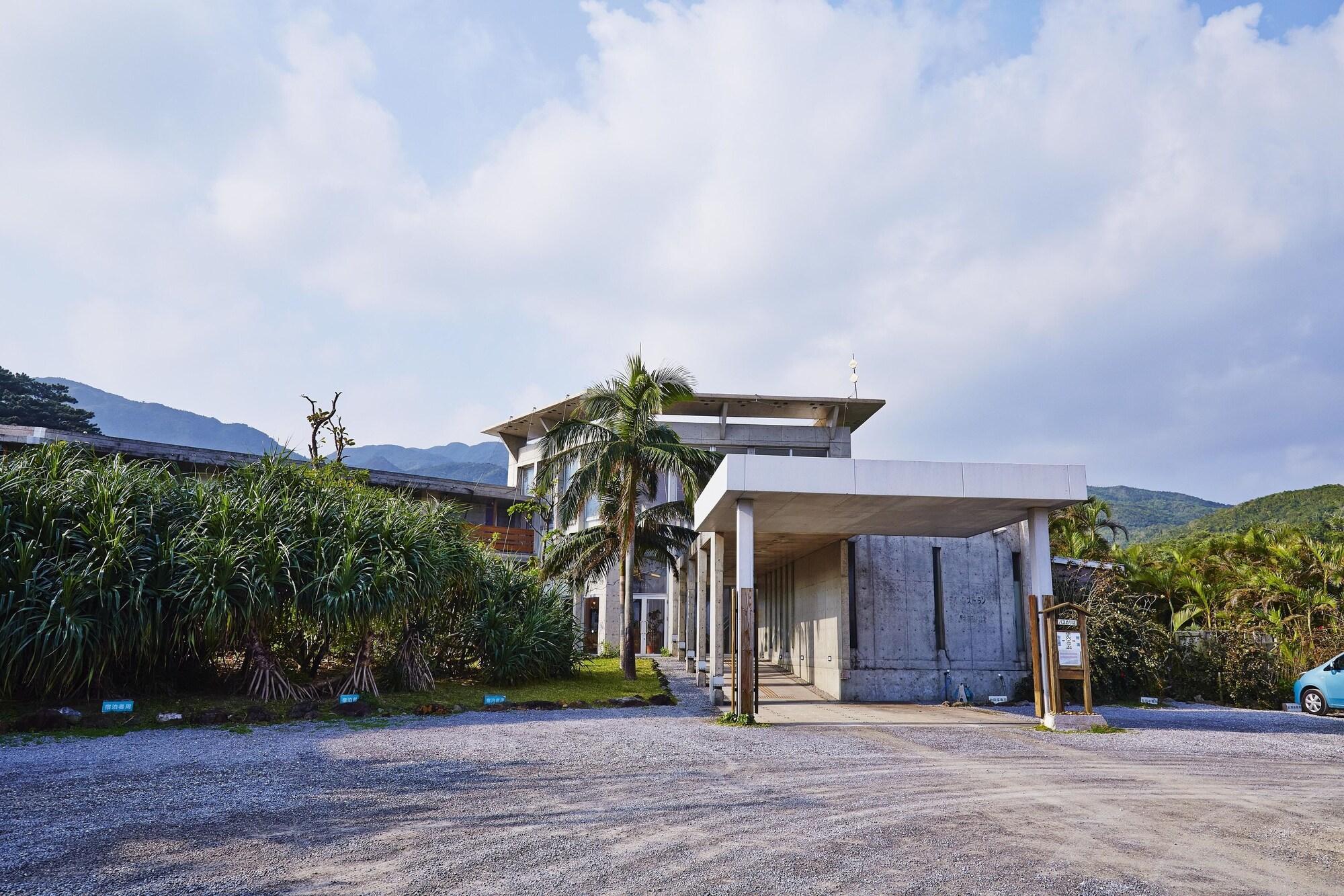 Iriomotejima-Jungle Hotel Painumaya Takana Exterior foto